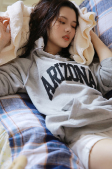 麻豆XXXX乱女少妇精品潘甜甜
